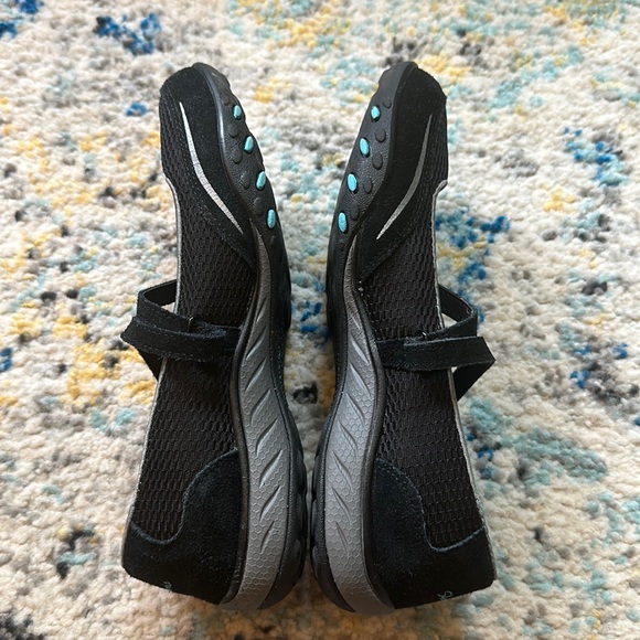 Skechers Relaxed Fit Memory Foam Shoes Mary Janes Black Size 5 Great condition - Picture 5 of 12